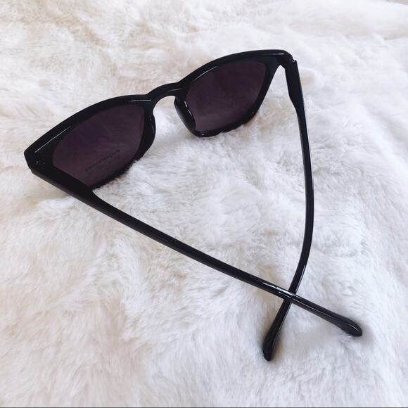 Jessica Black Classic Aviators Oval Sunglasses - Picture 8 of 9